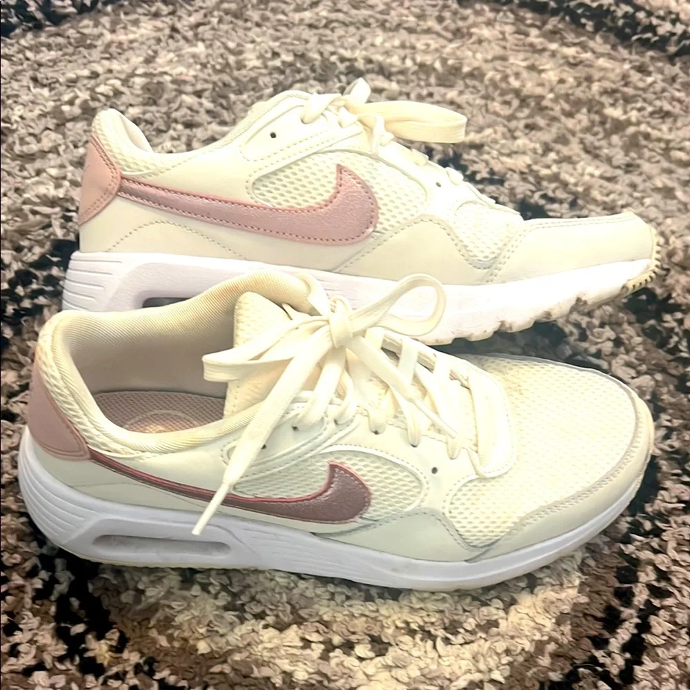 Nike Air, women's size 8
